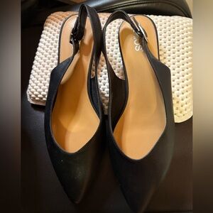 Elegant Black Slingback Women's Shoes